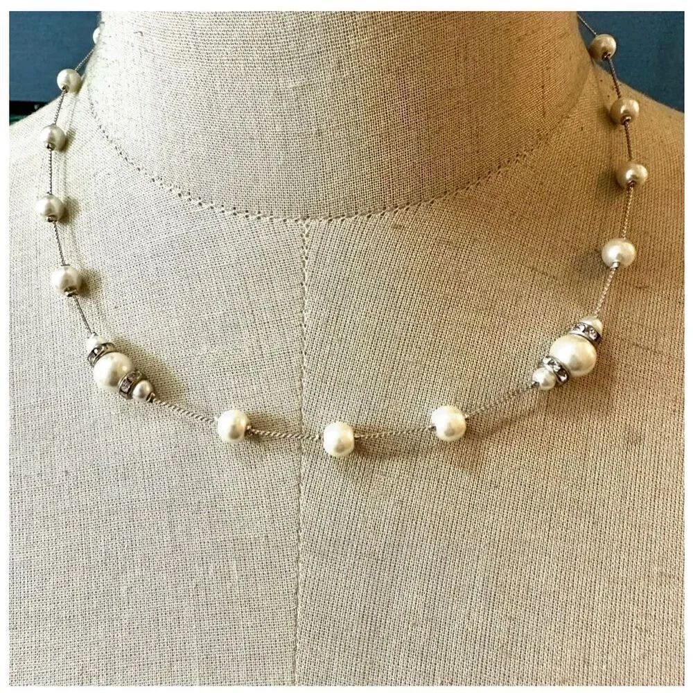Faux pearl silver tone rhinestone necklace
